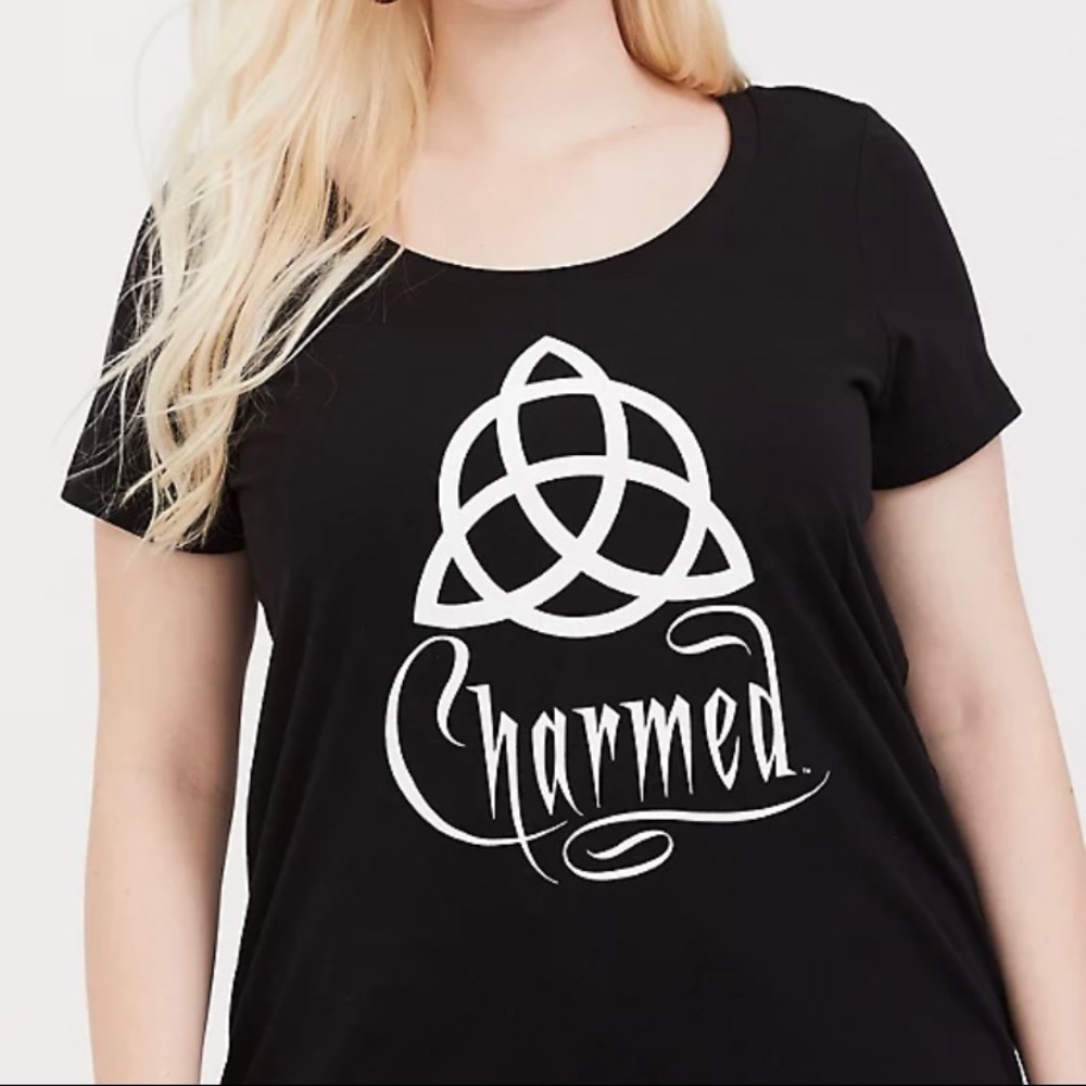 Torrid plus size 6 slim fit Charmed graphic tee